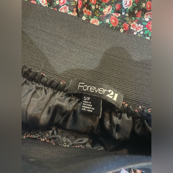 Forever21 Floral High waisted Mini Skirt - Picture 2 of 6